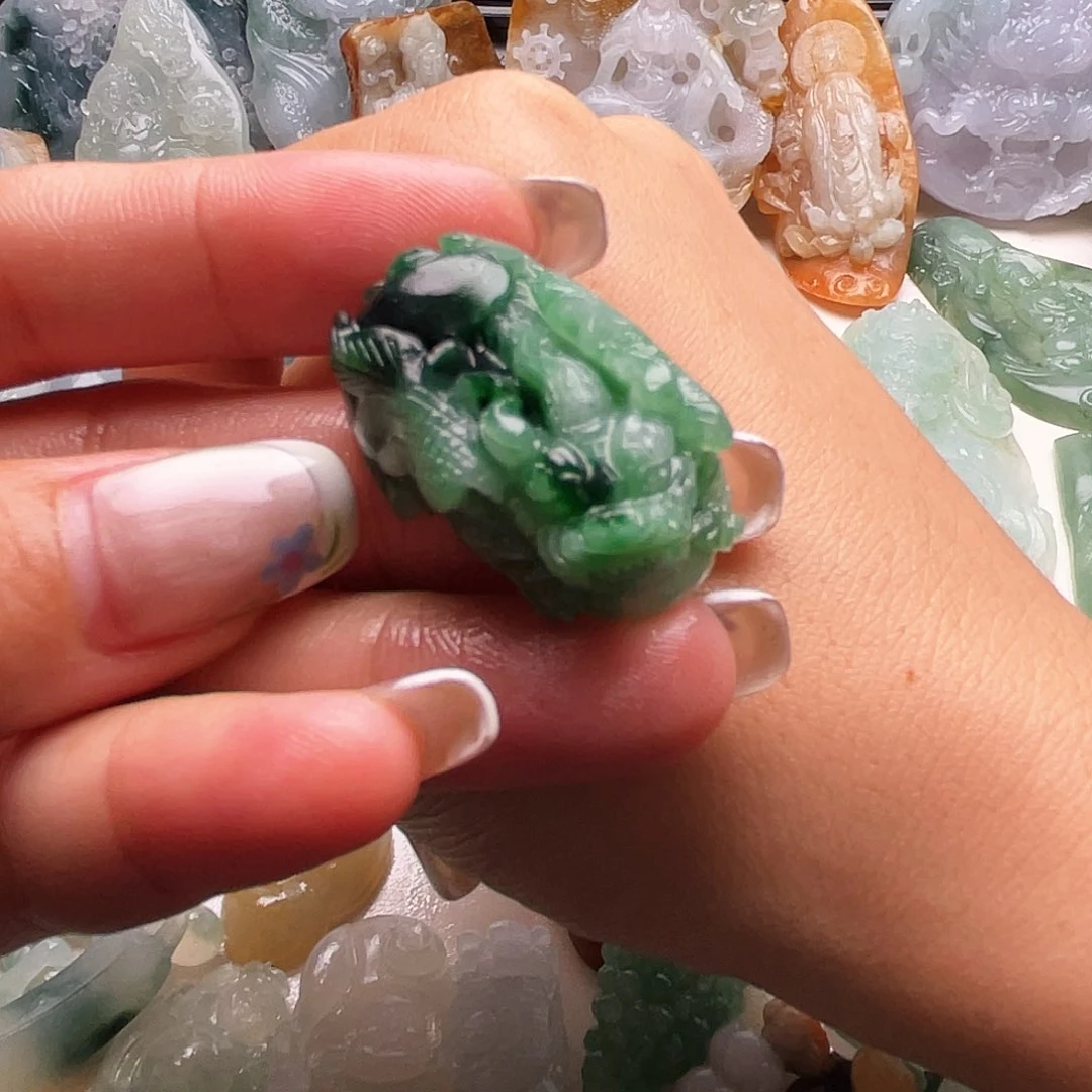 定制翡翠未镶嵌M***六天然