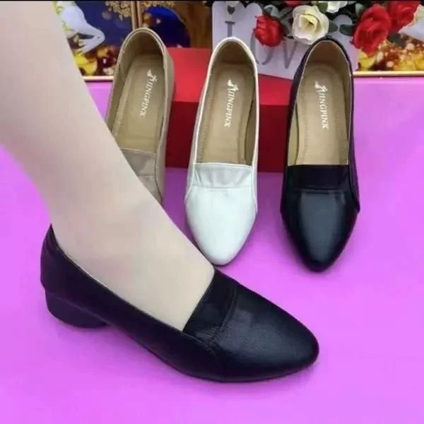 新款单鞋浅口豆豆鞋女软底软皮低跟爆款鞋子中老年妈妈女士鞋