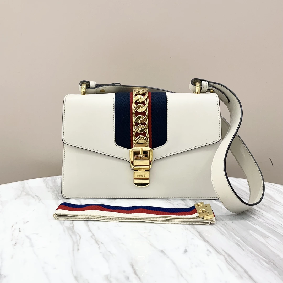 95新 GUCCI/古驰 97新 白金塞尔维亚中号,尺寸约26*17