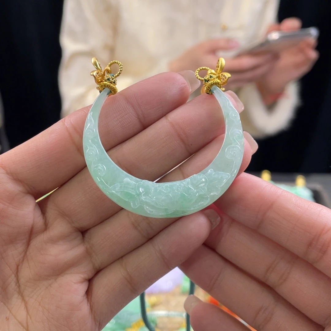 翡翠颈饰未镶嵌代编织