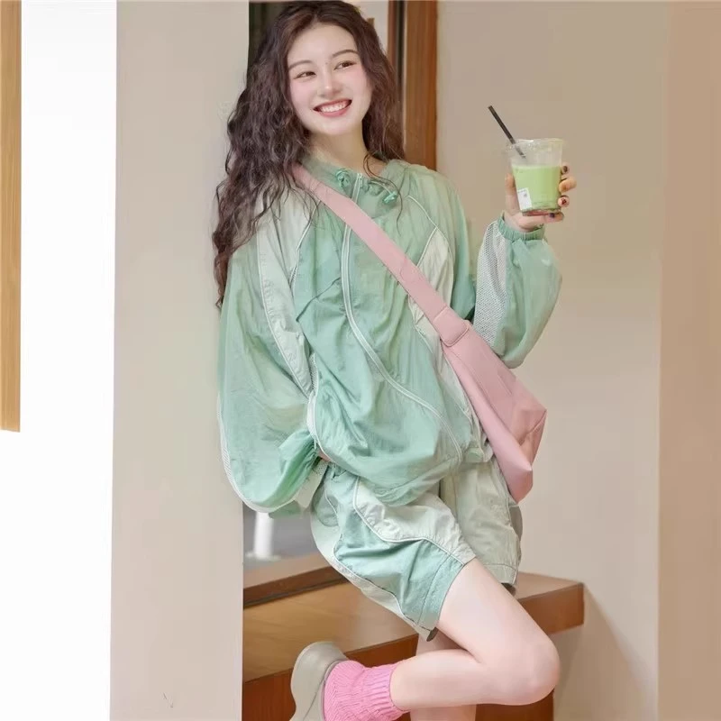 加宽加大码300斤户外运动夏季新款时尚防晒服短裤套装休闲两件套