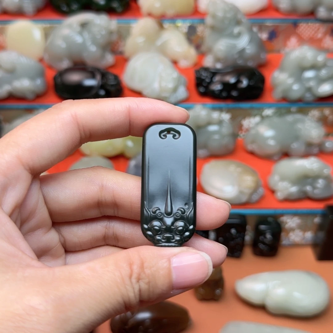 未镶嵌和田玉挂件