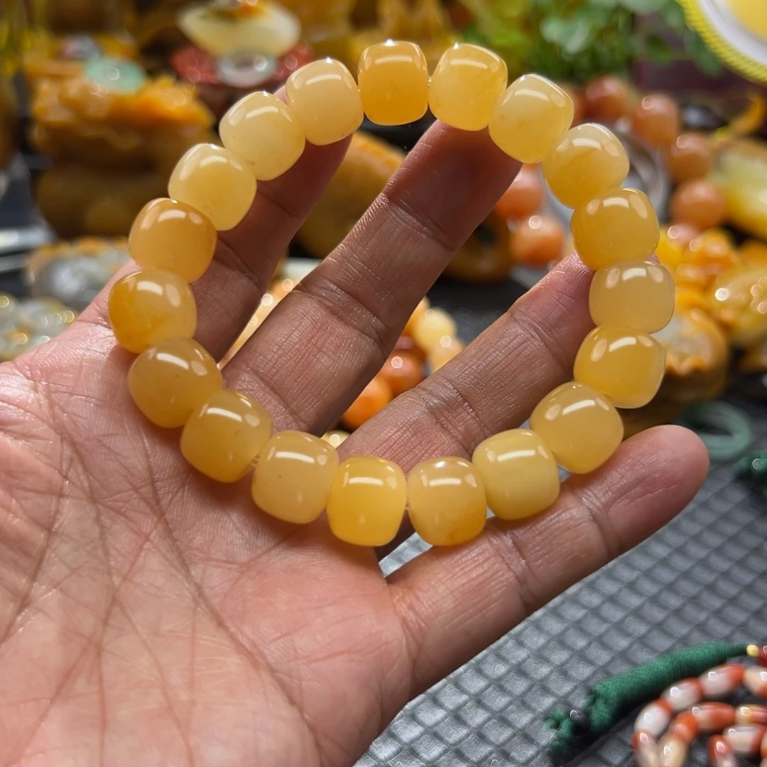 石英质玉未镶嵌颈饰