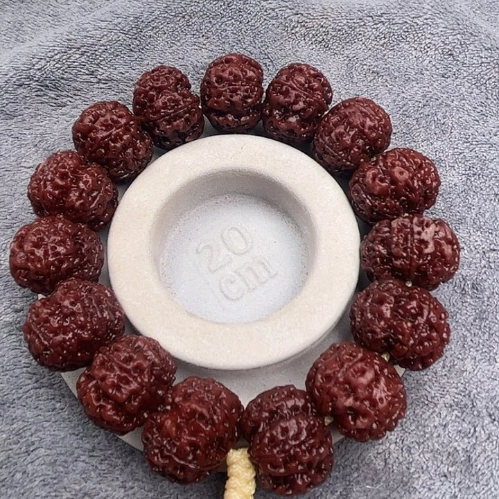 金刚菩提手串爆肉梅花22