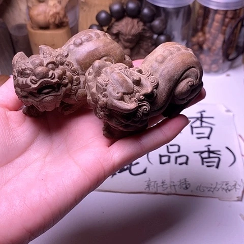 檀香木把件檀香貔貅一对