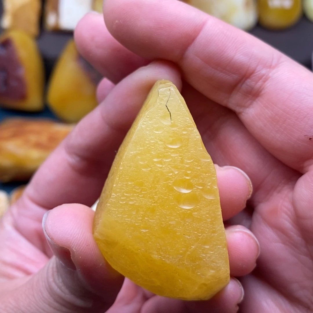 定制琥珀未镶嵌蜜蜡