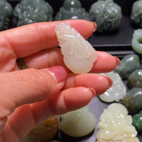 未镶嵌和田玉（糖玉）珠宝奇石