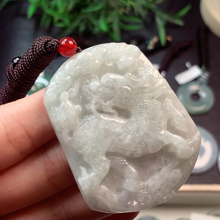 颈饰未镶嵌翡翠麒麟