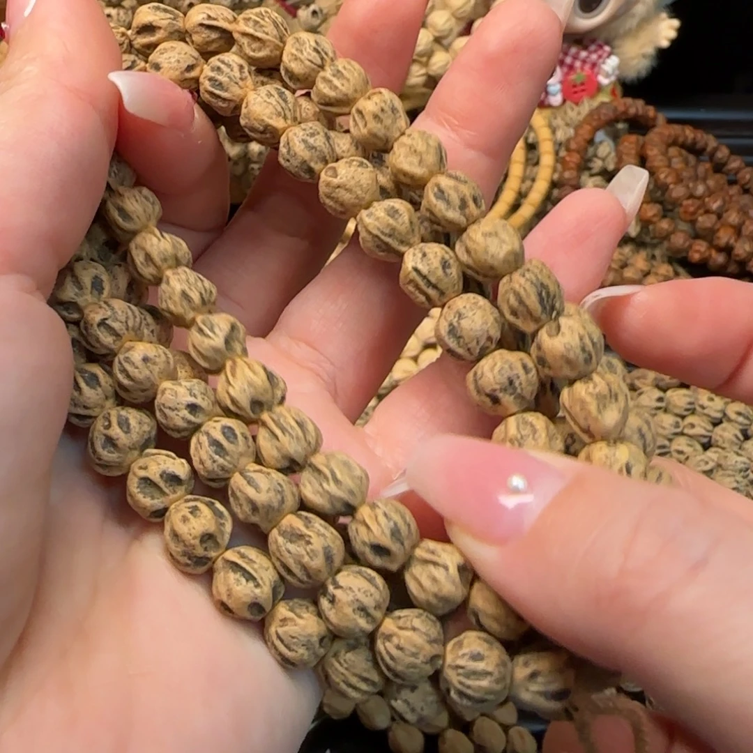 爱***卷柏香籽/百香籽吊坠