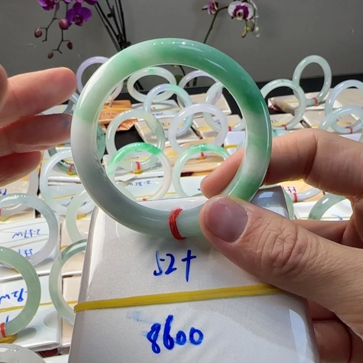 未镶嵌手镯翡翠翡翠手镯