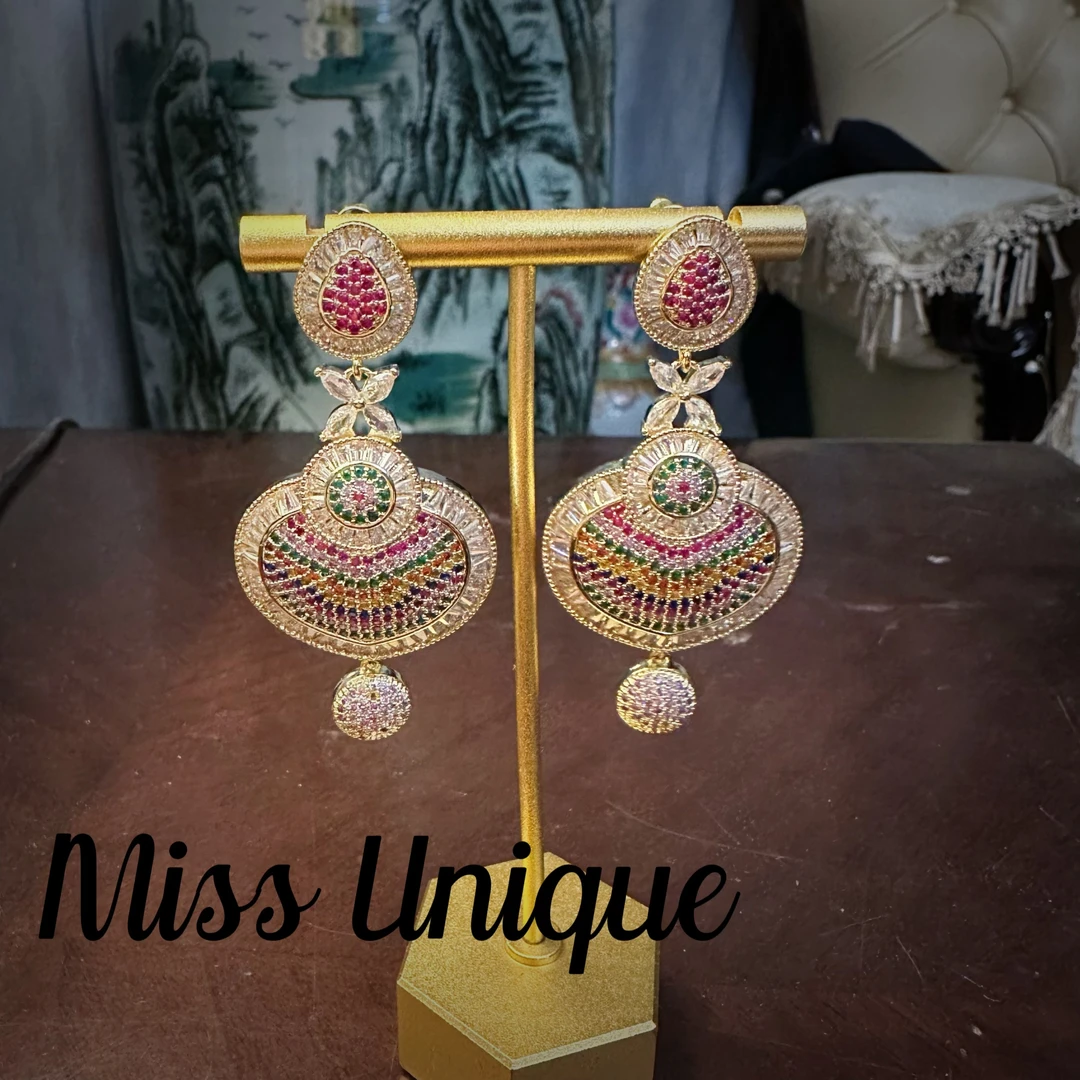 B2111西班牙彩色T方钻耳环