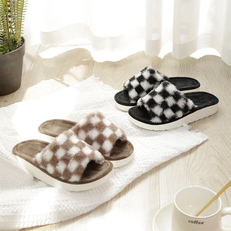 棋盘格毛绒户外冷粘鞋2192一字棉拖鞋女秋冬季时尚家居地板毛毛鞋