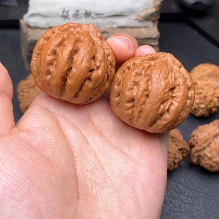 文玩核桃吊坠全品40霸王龙