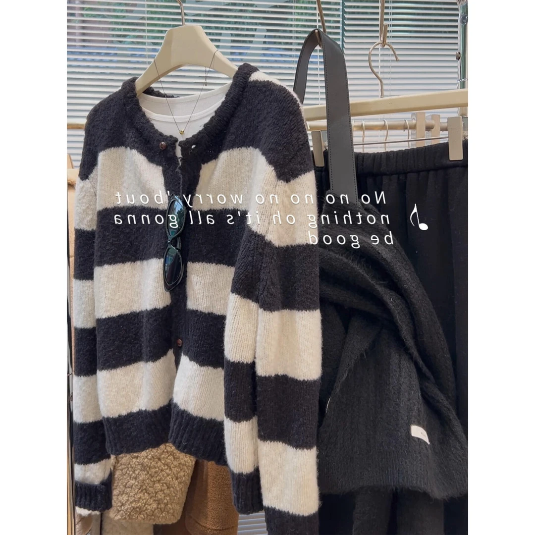 这版型巨爱！巨舒服！蓝白拼色条纹针织毛衣开衫外套女慵懒显瘦上衣