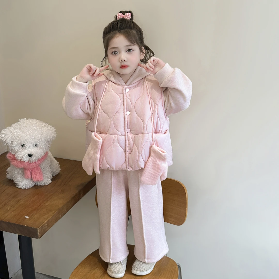 女童加绒卫衣套装洋气儿童秋冬装加厚马甲三件套女宝宝休闲保暖潮