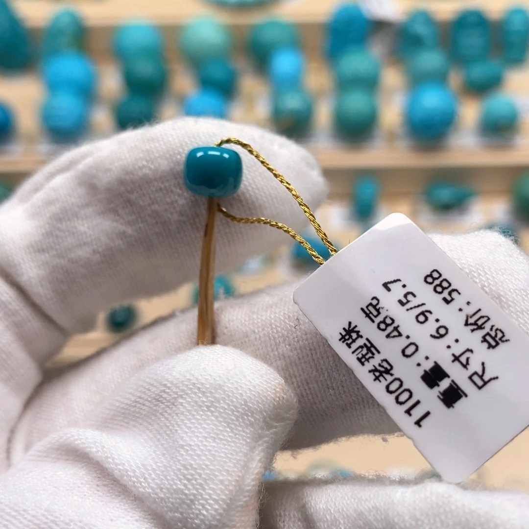 绿松石未镶嵌精品原矿高瓷绿松石