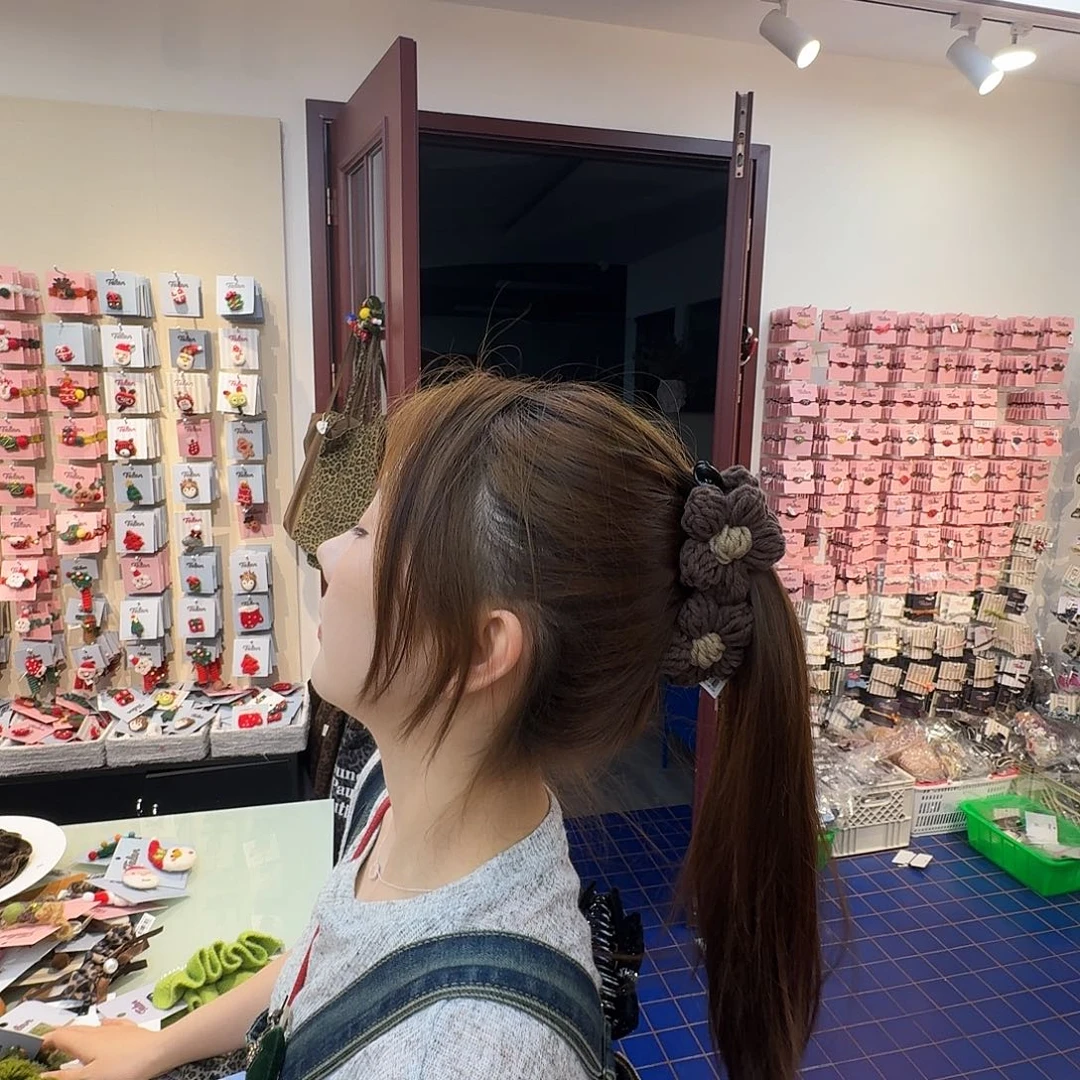 咖色小花香蕉夹哦哦哦