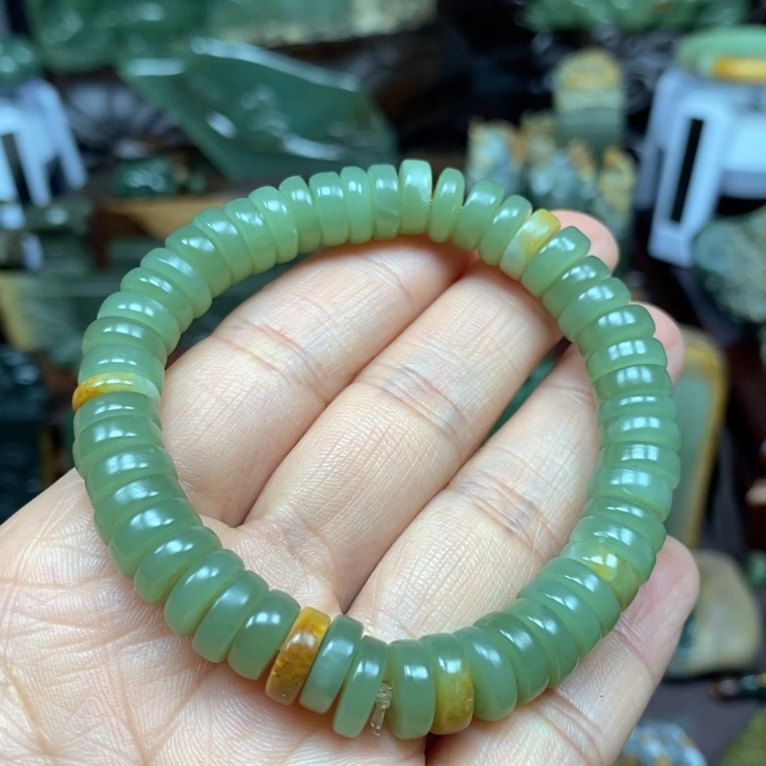 岫岩河磨玉（透闪石质玉）未镶嵌把件