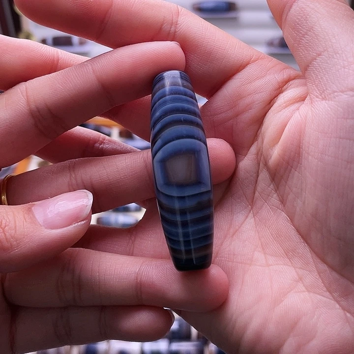 昂***扎玛瑙/玉髓未镶嵌颈饰