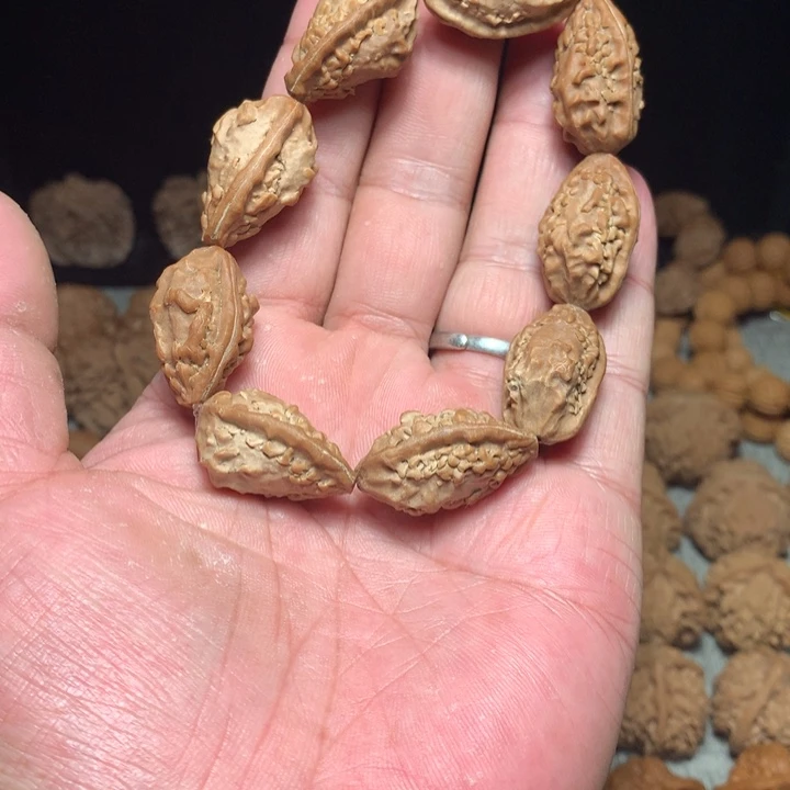 畅***敌把件桃核麒麟脚1.7