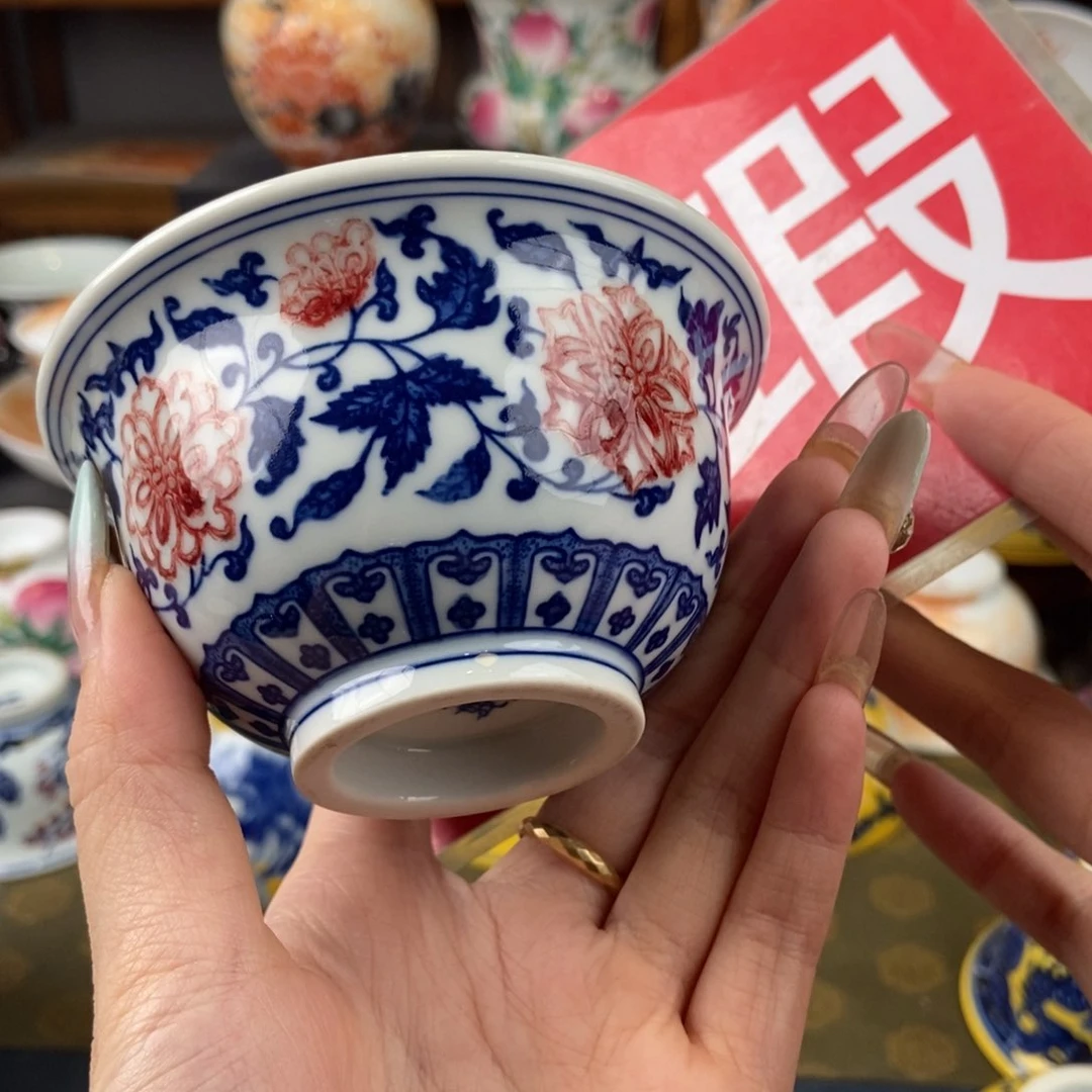 陶瓷艺术家的作品是陶瓷的形状