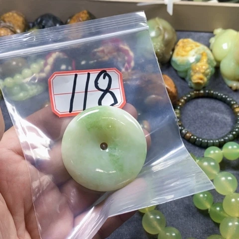 未镶嵌蛇纹石玉手链