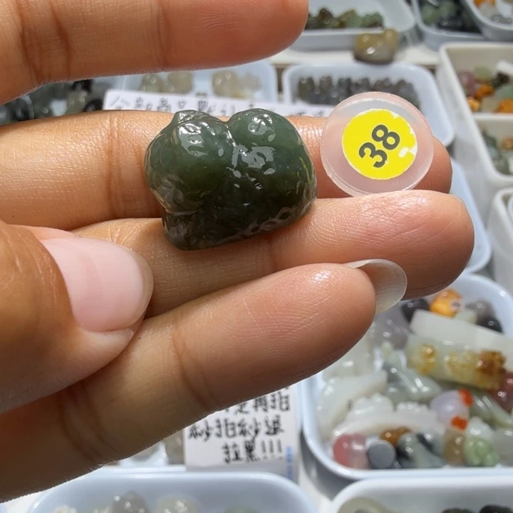 和田玉未镶嵌珠宝奇石