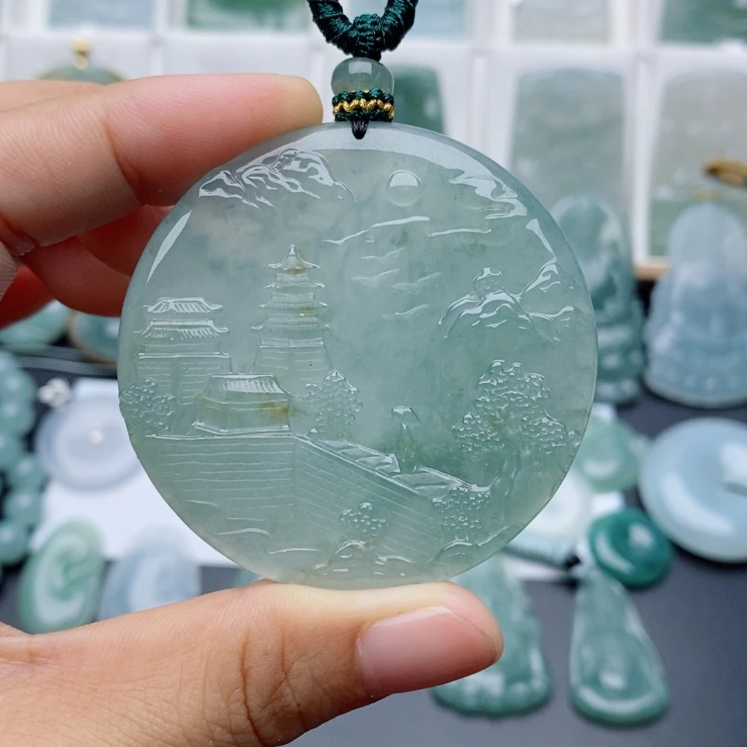 静****翡翠未镶嵌颈饰山水