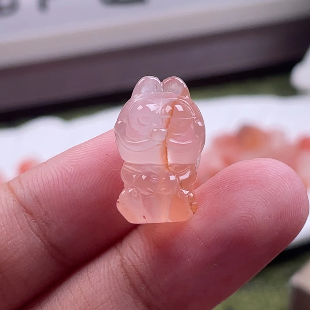 南红玛瑙未镶嵌挂件3897