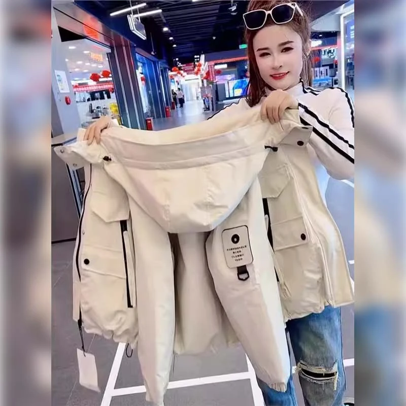 欧货洋气冲锋衣女款2025新款时尚宽松休闲外套户外百搭秋装上衣潮
