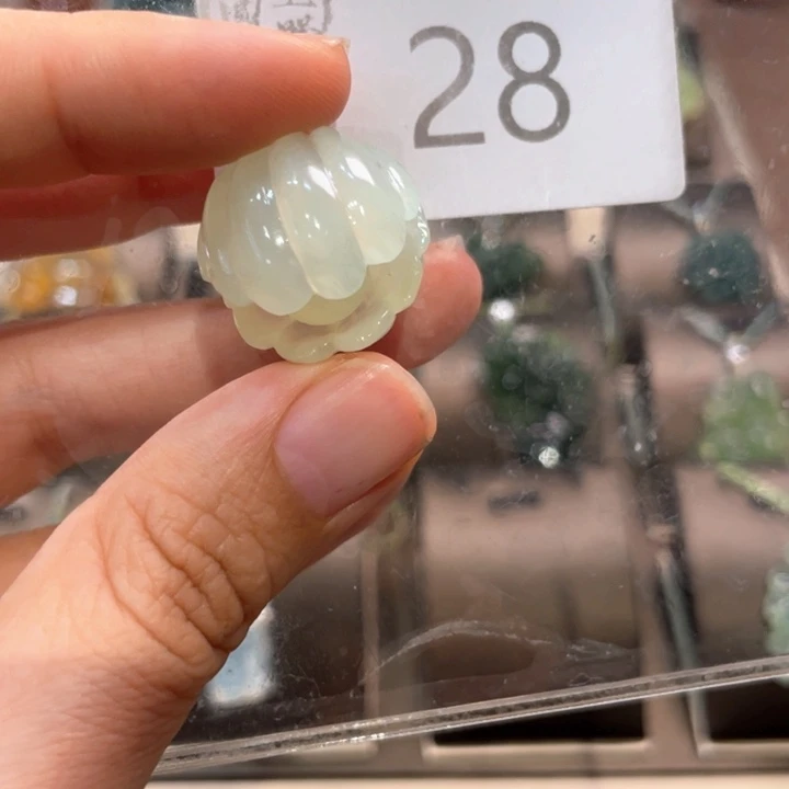 蛇纹石玉未镶嵌吊坠(赠链)