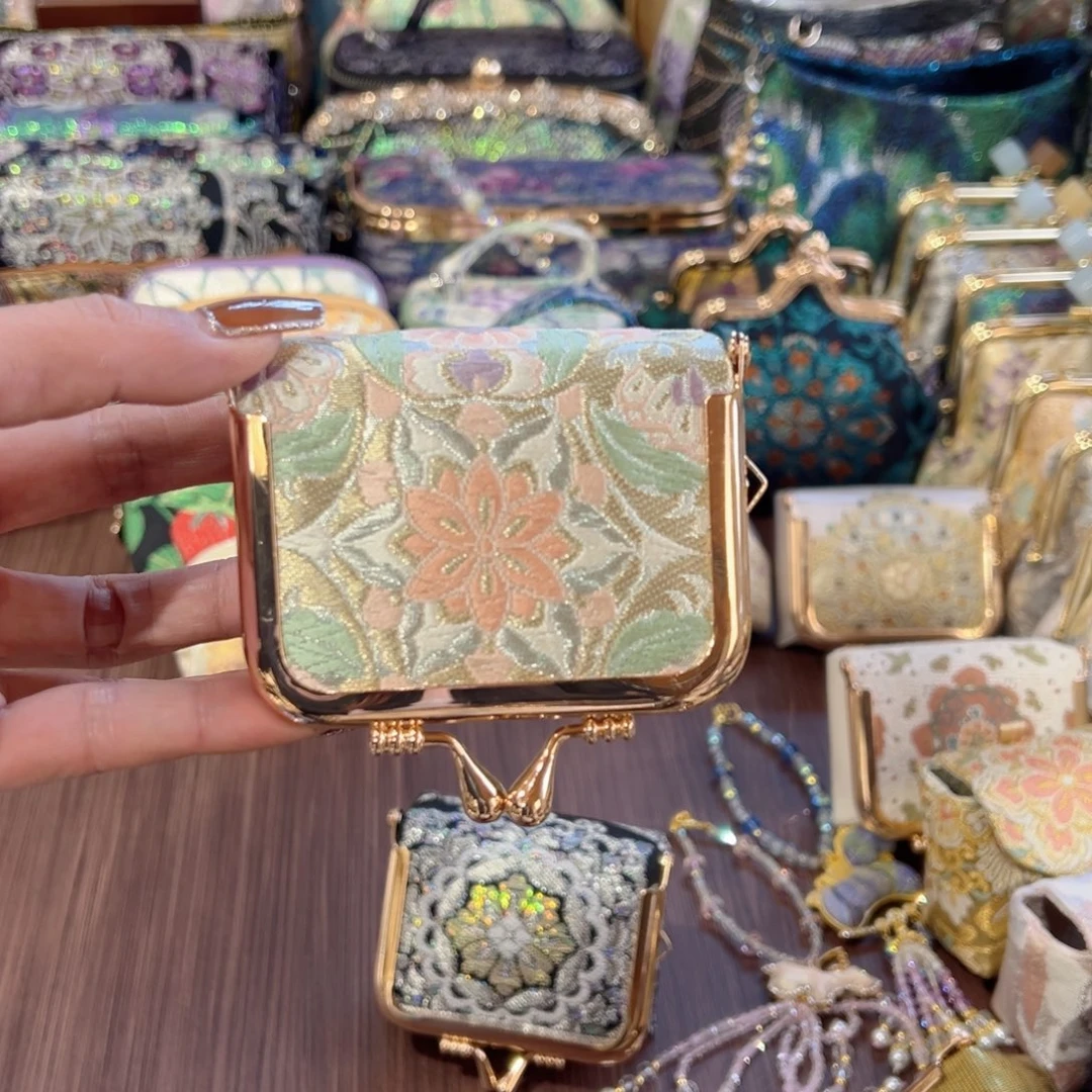 少***疼蚕丝福利盒子不退换