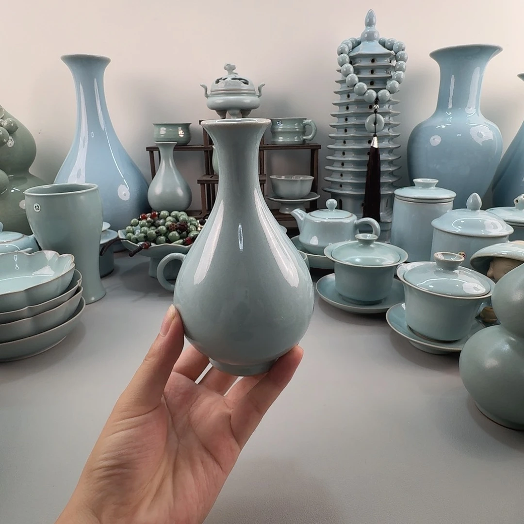 摆件汝窑天青釉小号玉壶春瓶