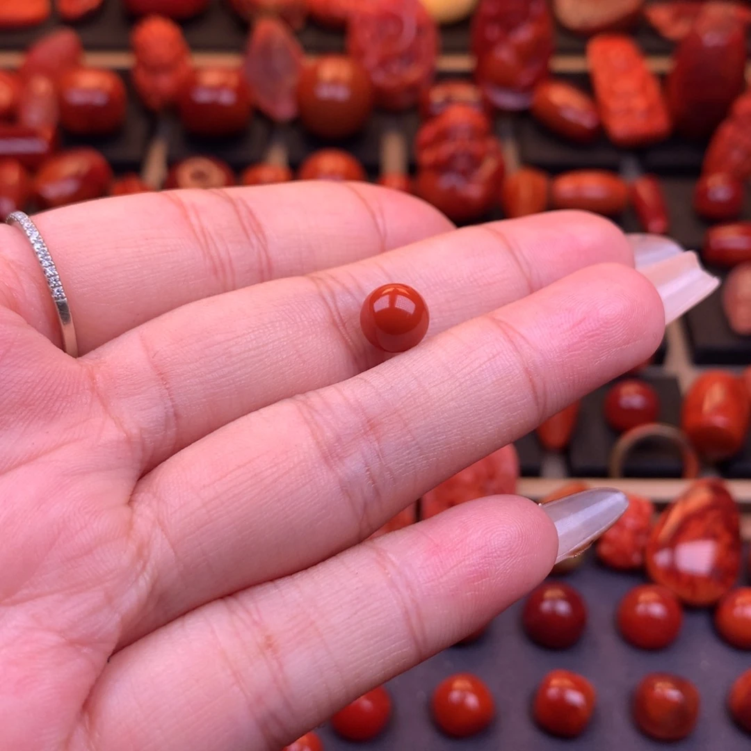 南红玛瑙未镶嵌川料原矿圆珠单珠8mm