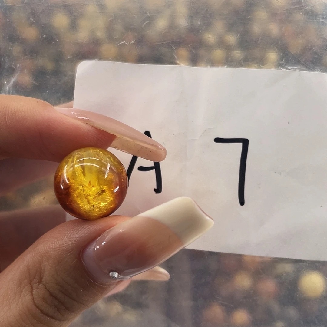 琥珀未镶嵌裸石14.4福利