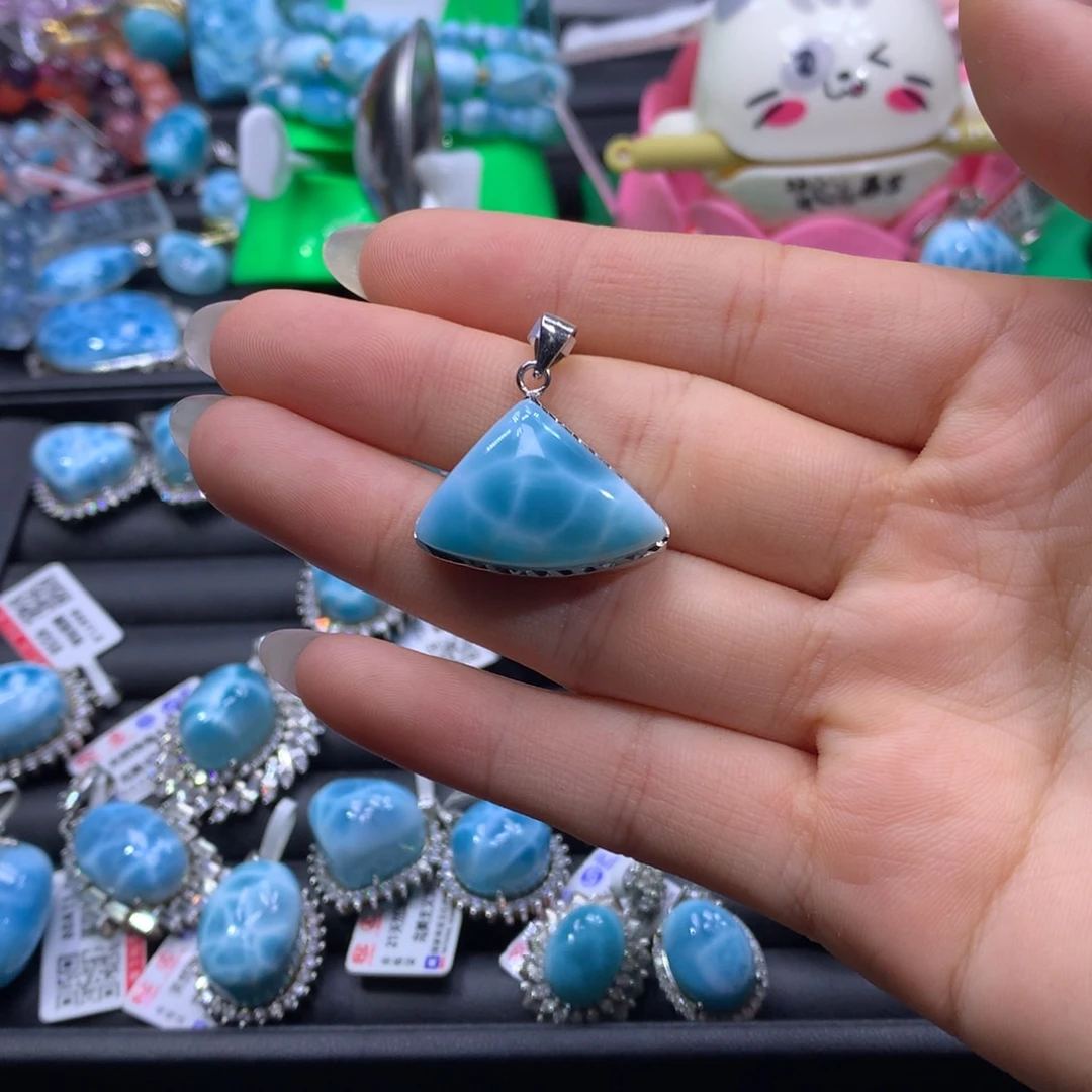 针钠钙石（海纹石）未镶嵌吊坠(不含链)颜色略差异
