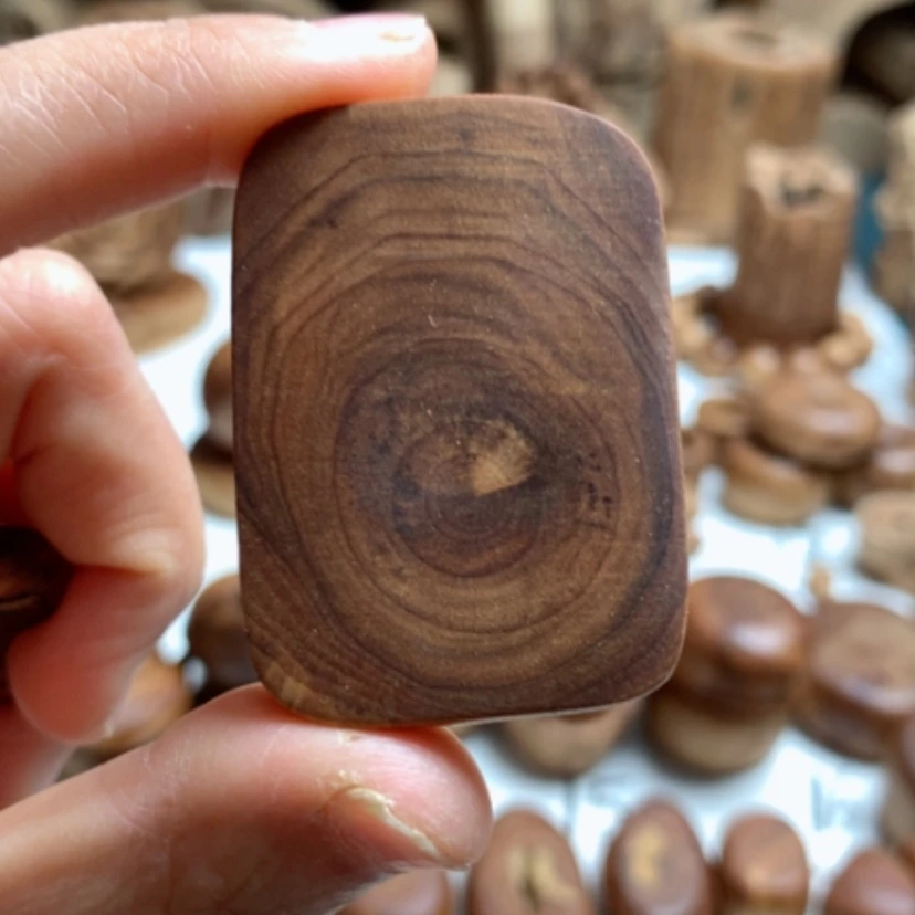 【闪购商品】檀香木原汁原味老山檀香