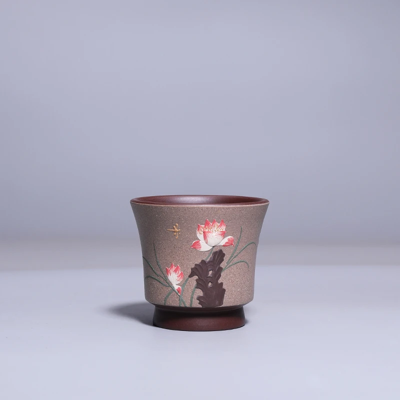 宜兴紫砂小杯粉浆堆绘太湖石蜻蜓荷花