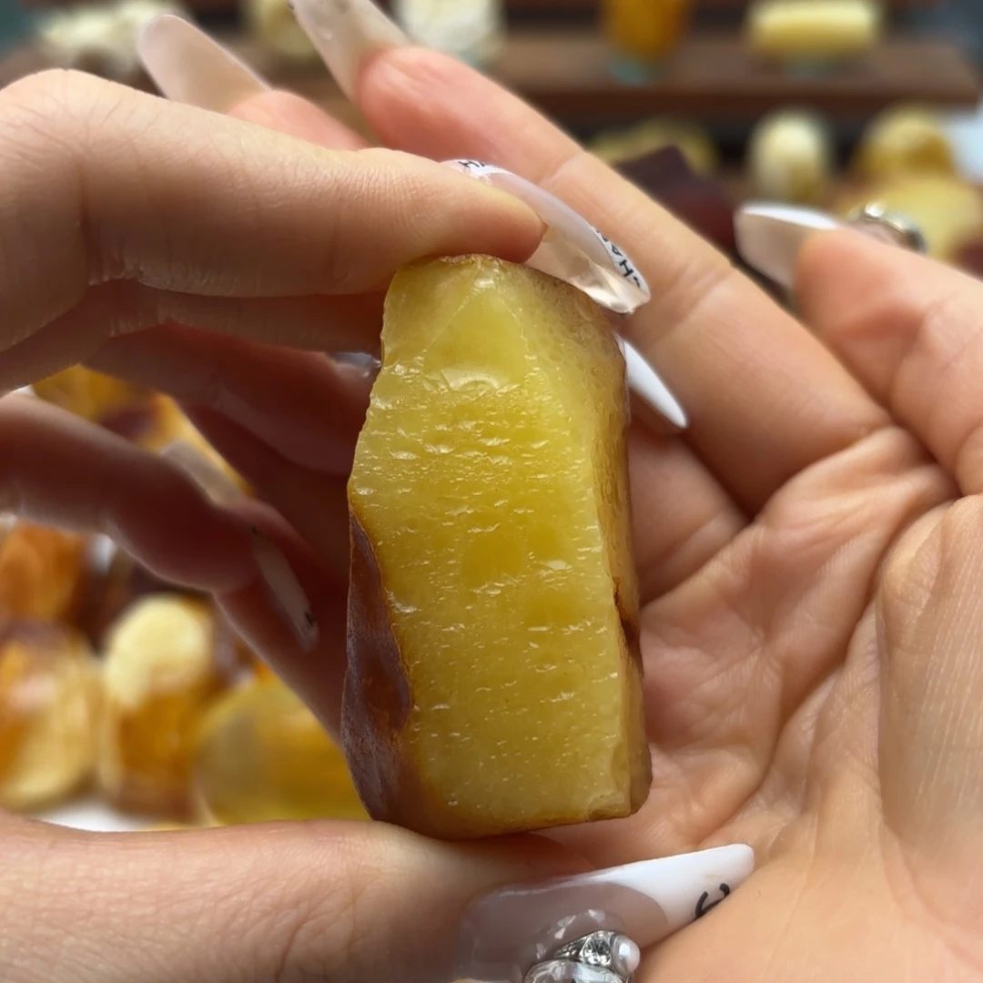 呼***啦定制琥珀未镶嵌不退不换