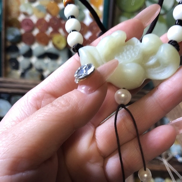 岫玉岫玉挂件未镶嵌