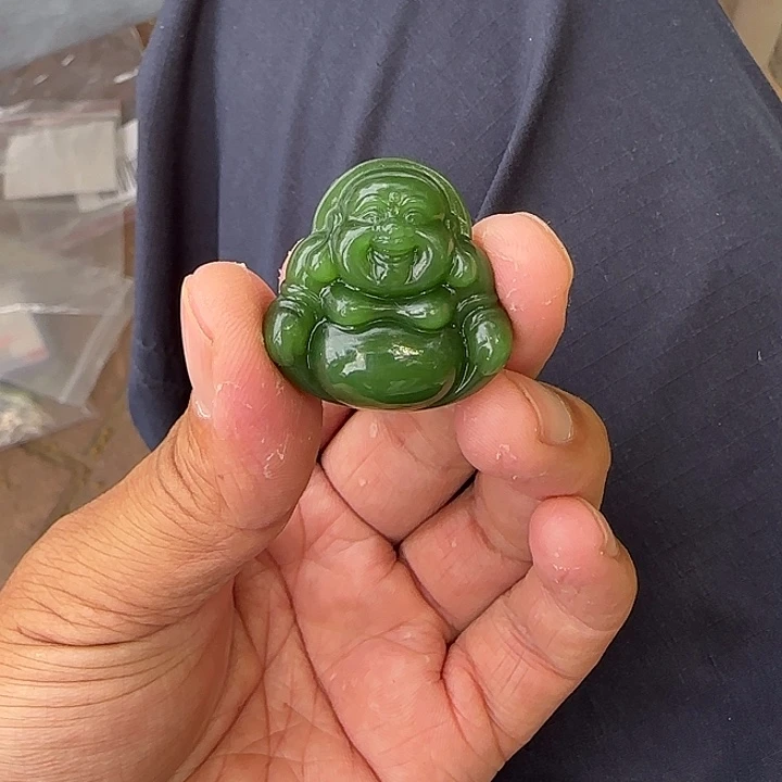和田玉(碧玉)未镶嵌颈饰俄罗斯碧玉30辣阳绿