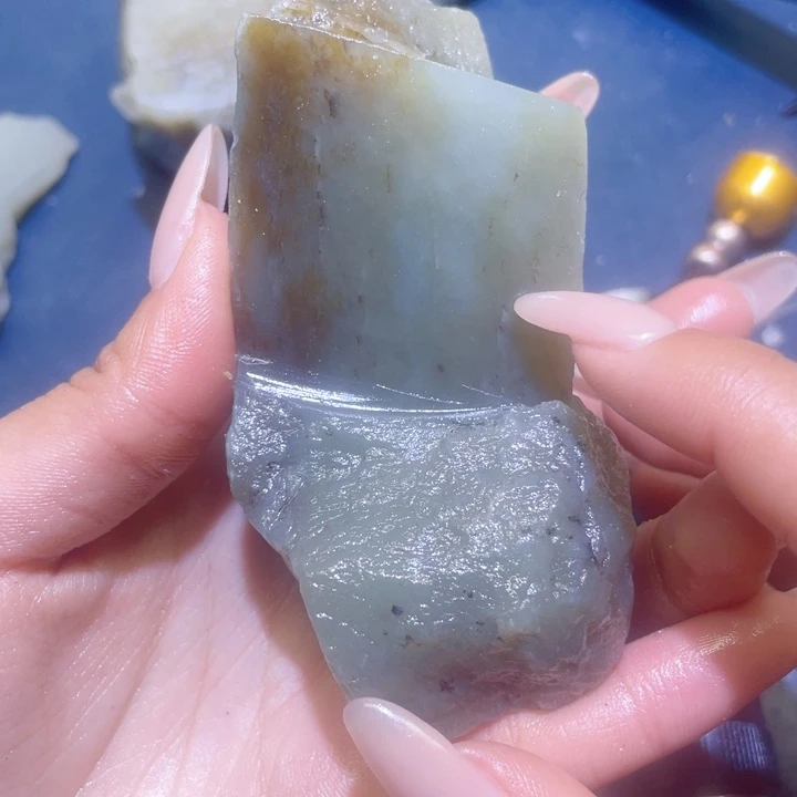 和田玉未镶嵌珠宝半成品