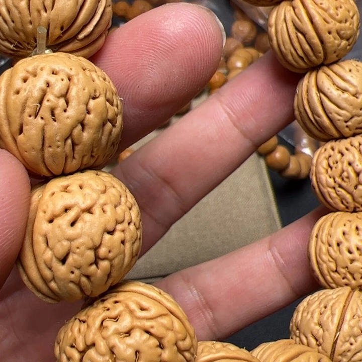 猴头核桃手串来啦