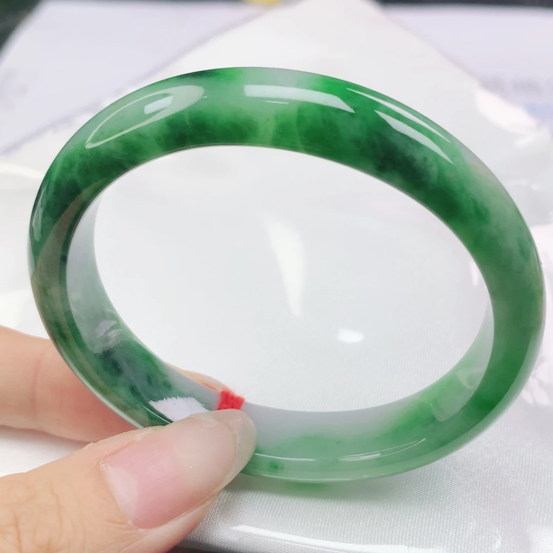 翡翠未镶嵌手镯翡翠54.0辣阳绿贵妃