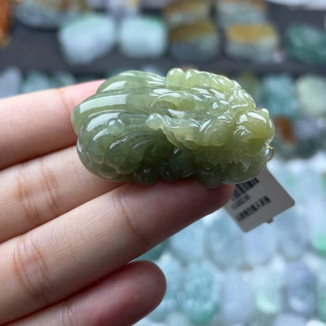 颈饰未镶嵌翡翠貔貅