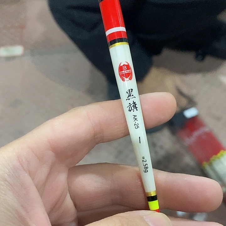 黑骑2.58克电子羽毛鱼漂发一根