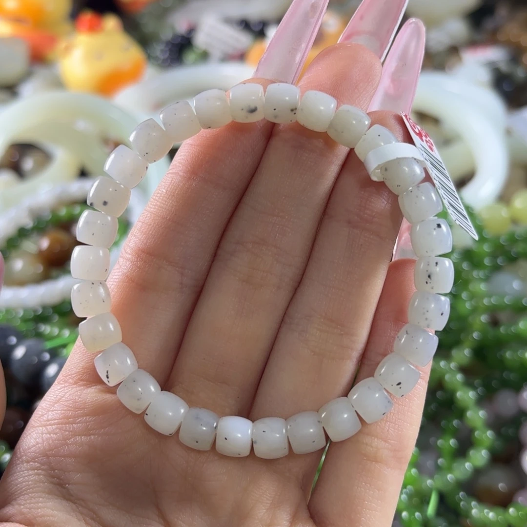 咖***糖和田玉未镶嵌手链404