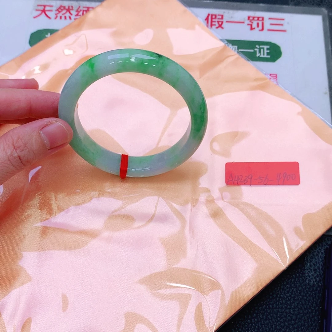未镶嵌手镯翡翠缅甸翡翠手镯