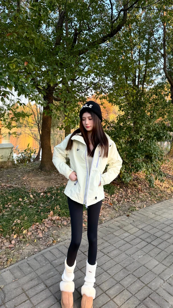 秋冬新款男女通用羽绒可拆卸三合一户外防风防水冲锋衣