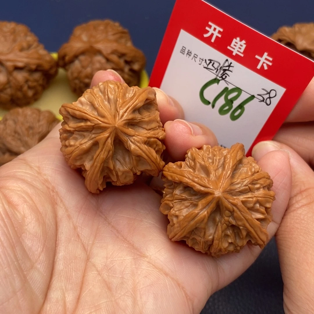 吊坠文玩核桃文玩核桃